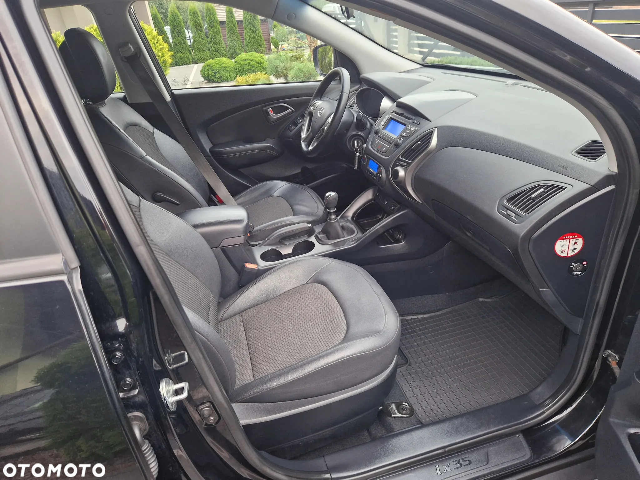 Hyundai ix35 1.7 CRDi 2WD UEFA EURO 2012 Edition - 11