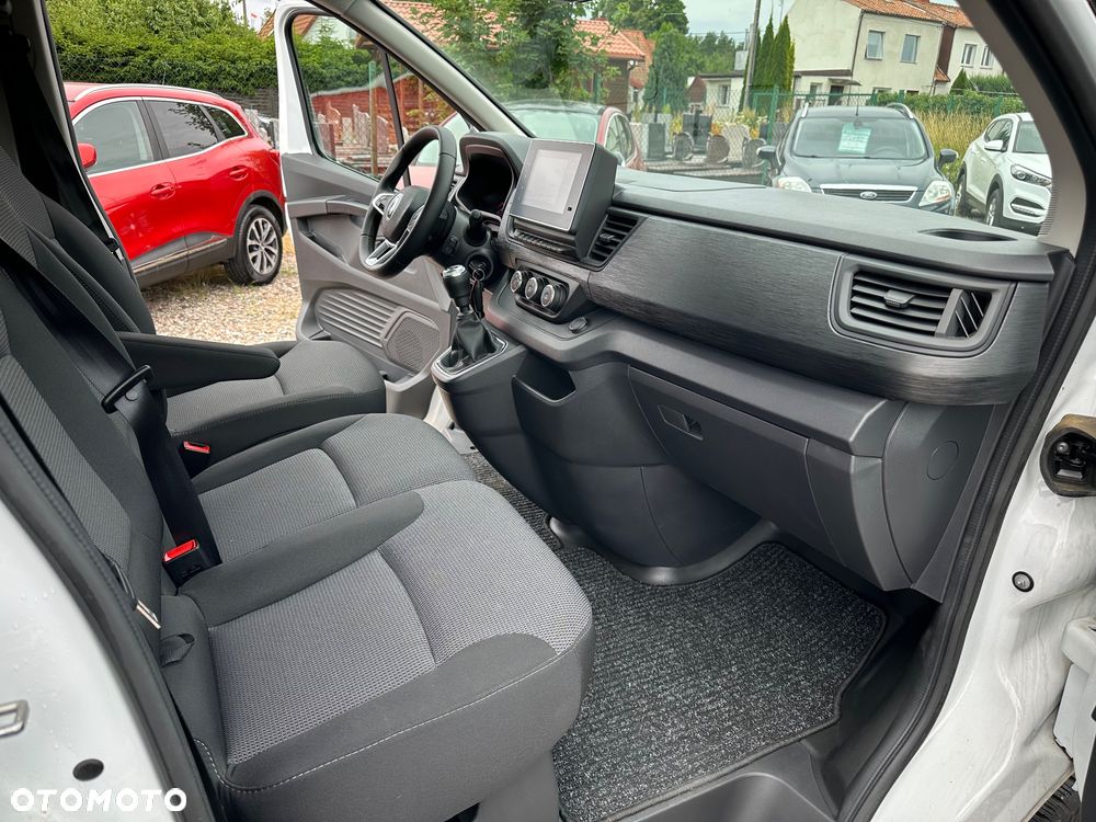 Renault TRAFIC - 8
