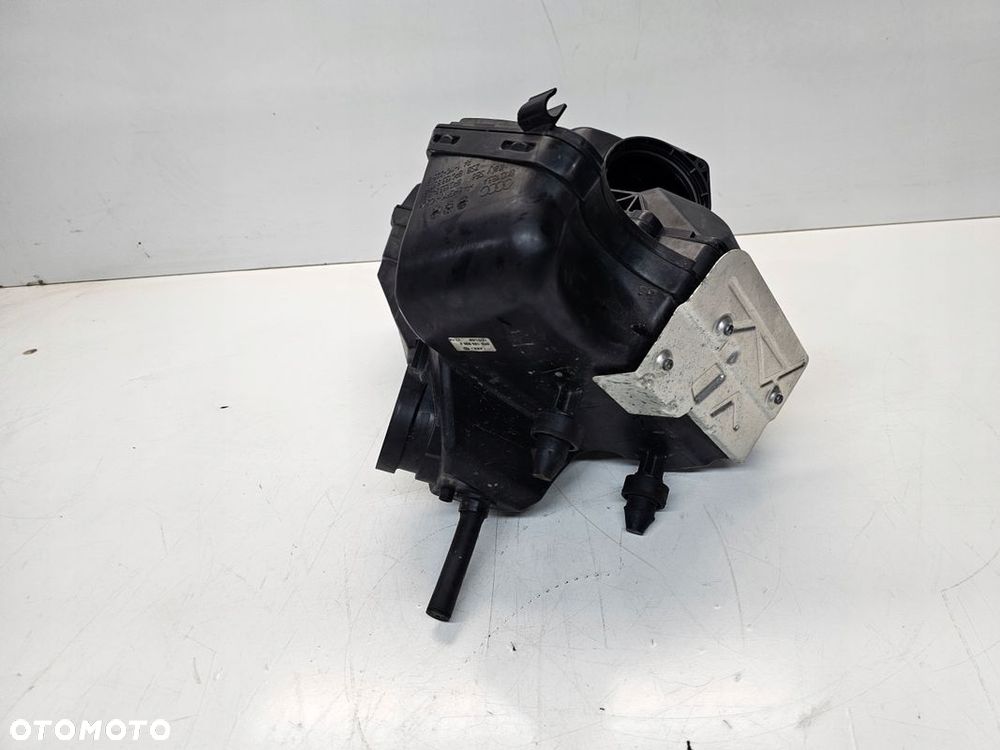 OBUDOWA FILTRA POWIETRZA AUDI A4 A5 Q5 8R0133835E - 3