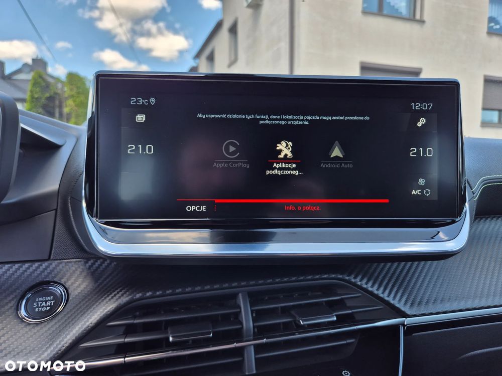Peugeot 2008 PureTech 130 EAT8 GT - 34