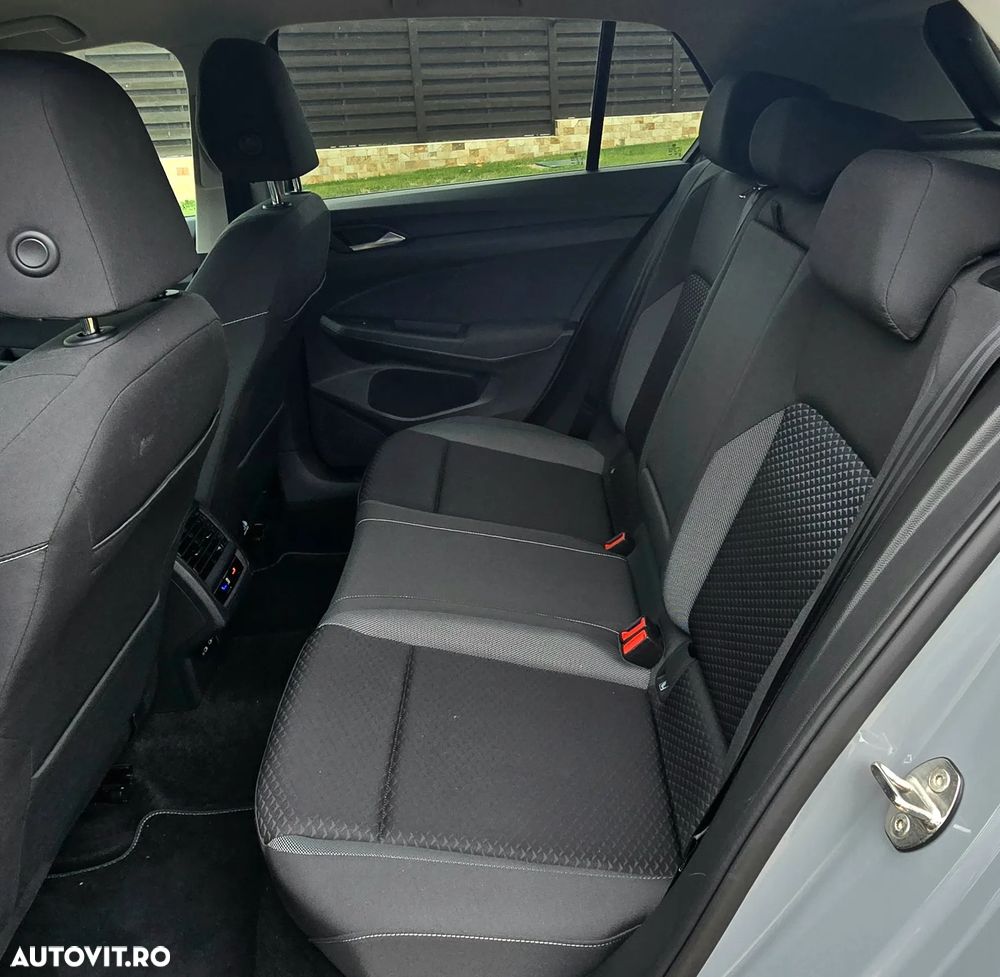 Volkswagen Golf 2.0 TDI SCR DSG Active - 12