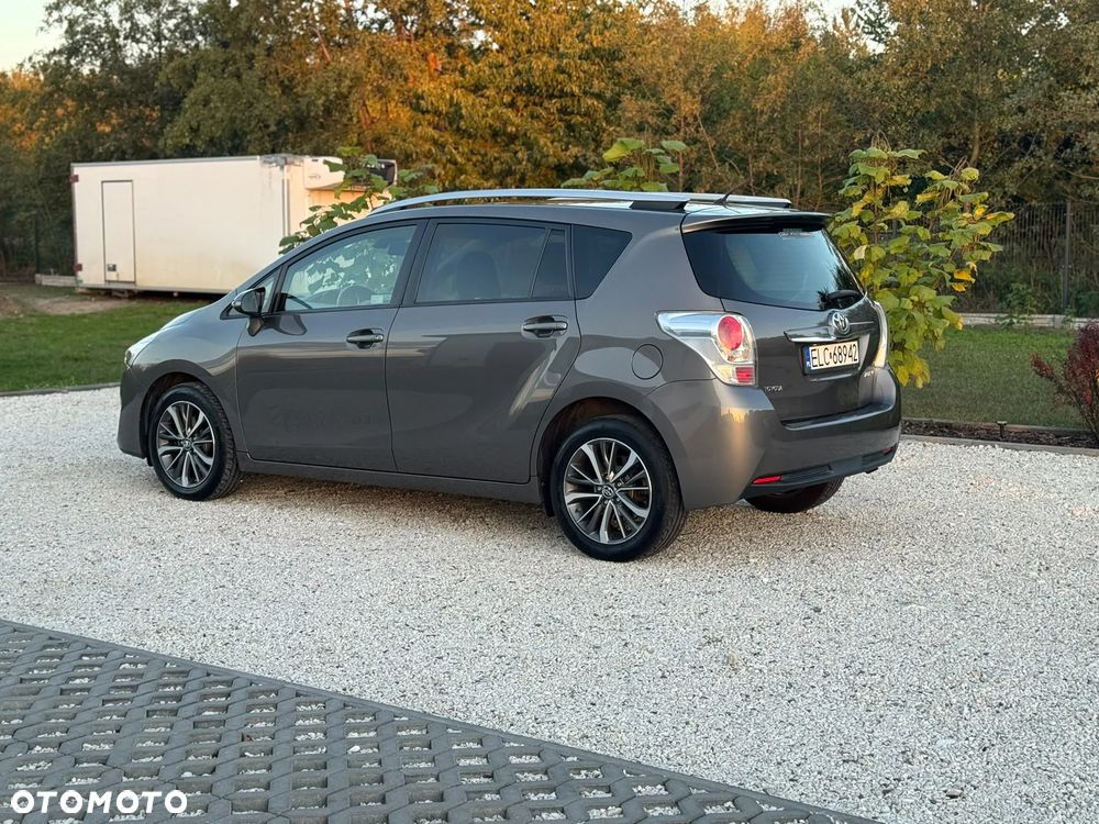 Toyota Verso 1.8 Prestige 7os EU6 - 4