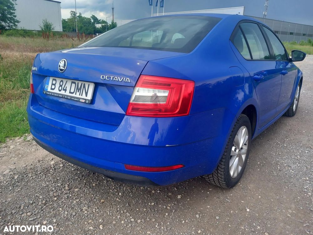 Skoda Octavia 1.6 TDI Style - 6