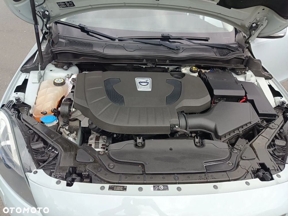 Volvo V40 D3 - 11