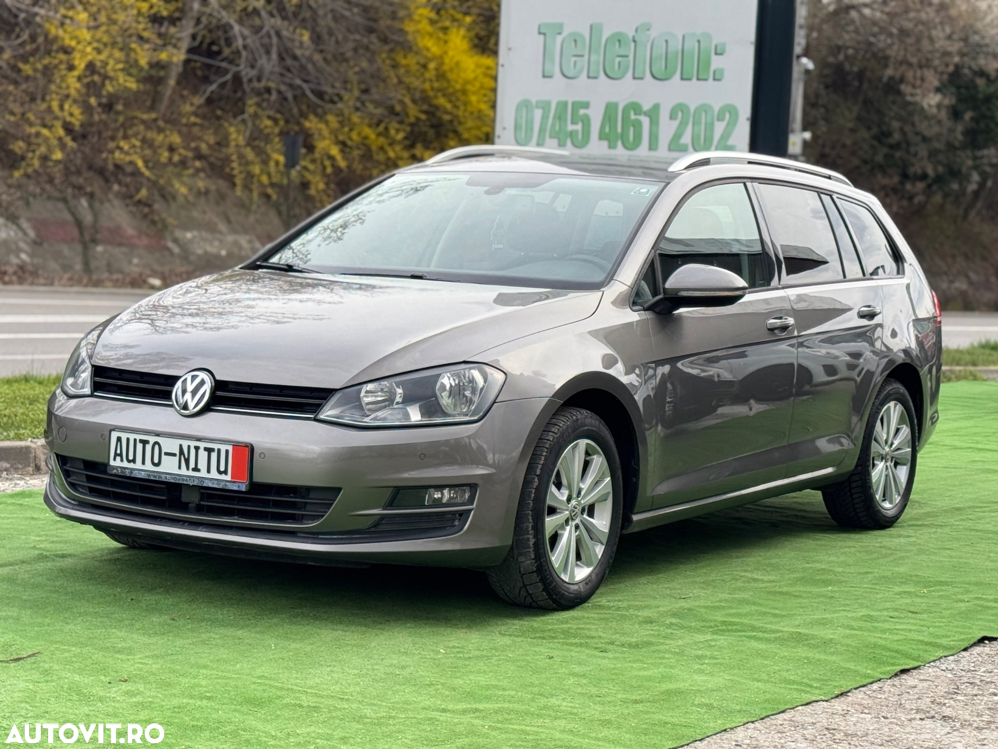 Volkswagen Golf - 13