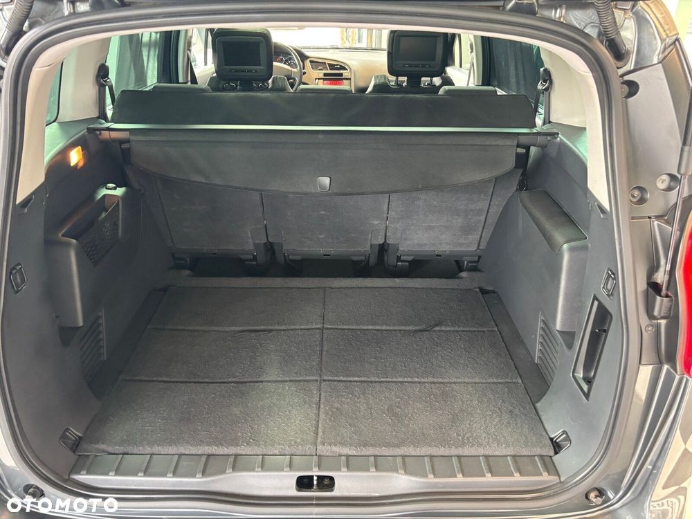 Peugeot 5008 - 23