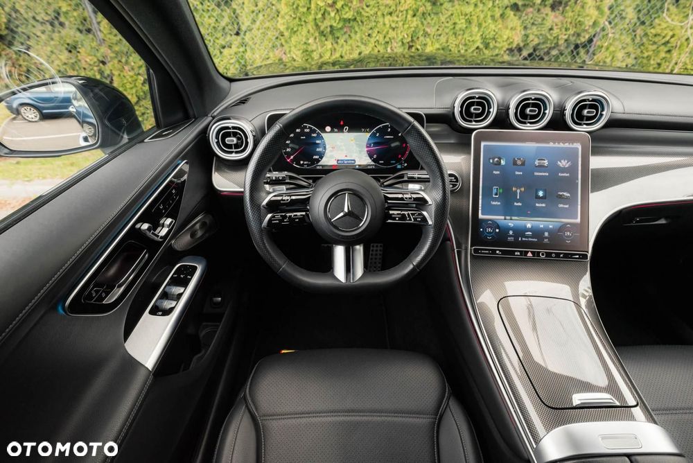 Mercedes-Benz GLC - 11