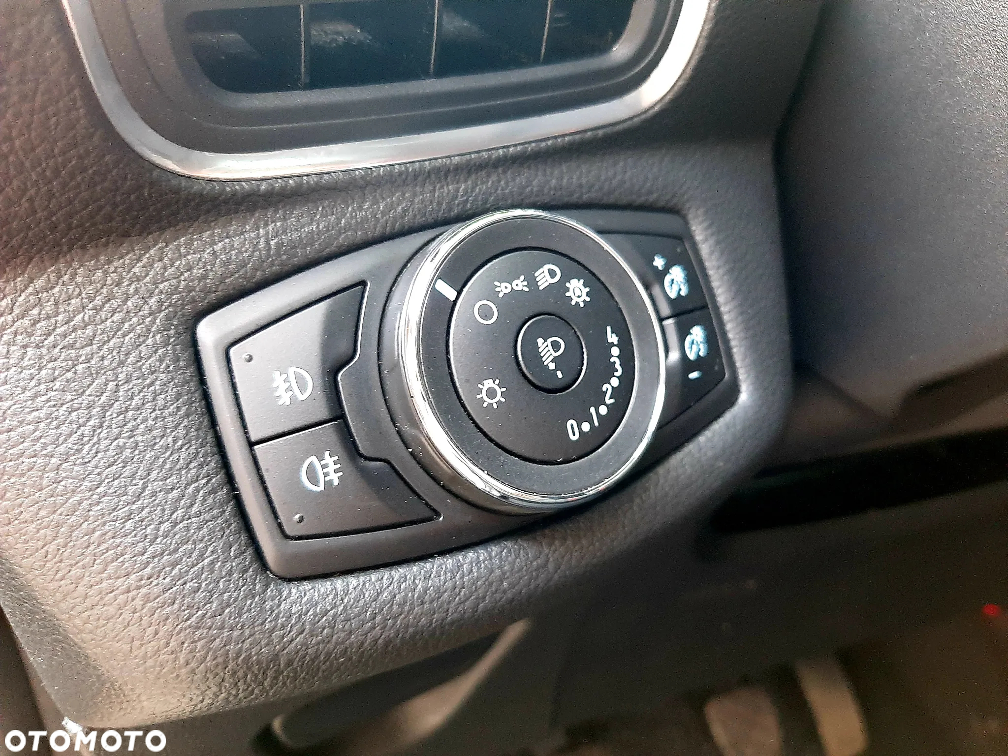 Ford B-MAX - 17