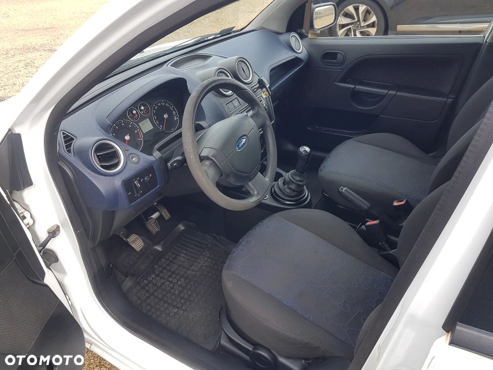 Ford Fiesta 1.25 Ambiente - 13