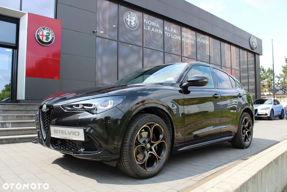 Alfa Romeo Stelvio 2.0 Turbo Intensa Q4 - 1