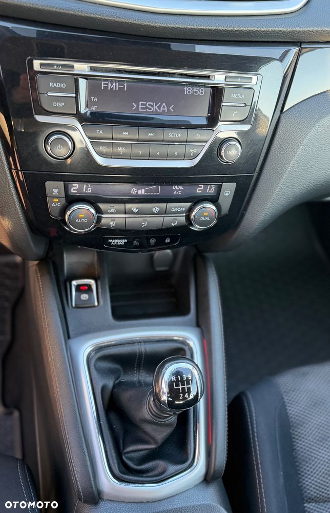 Nissan Qashqai 1.2 DIG-T Tekna EU6 - 15