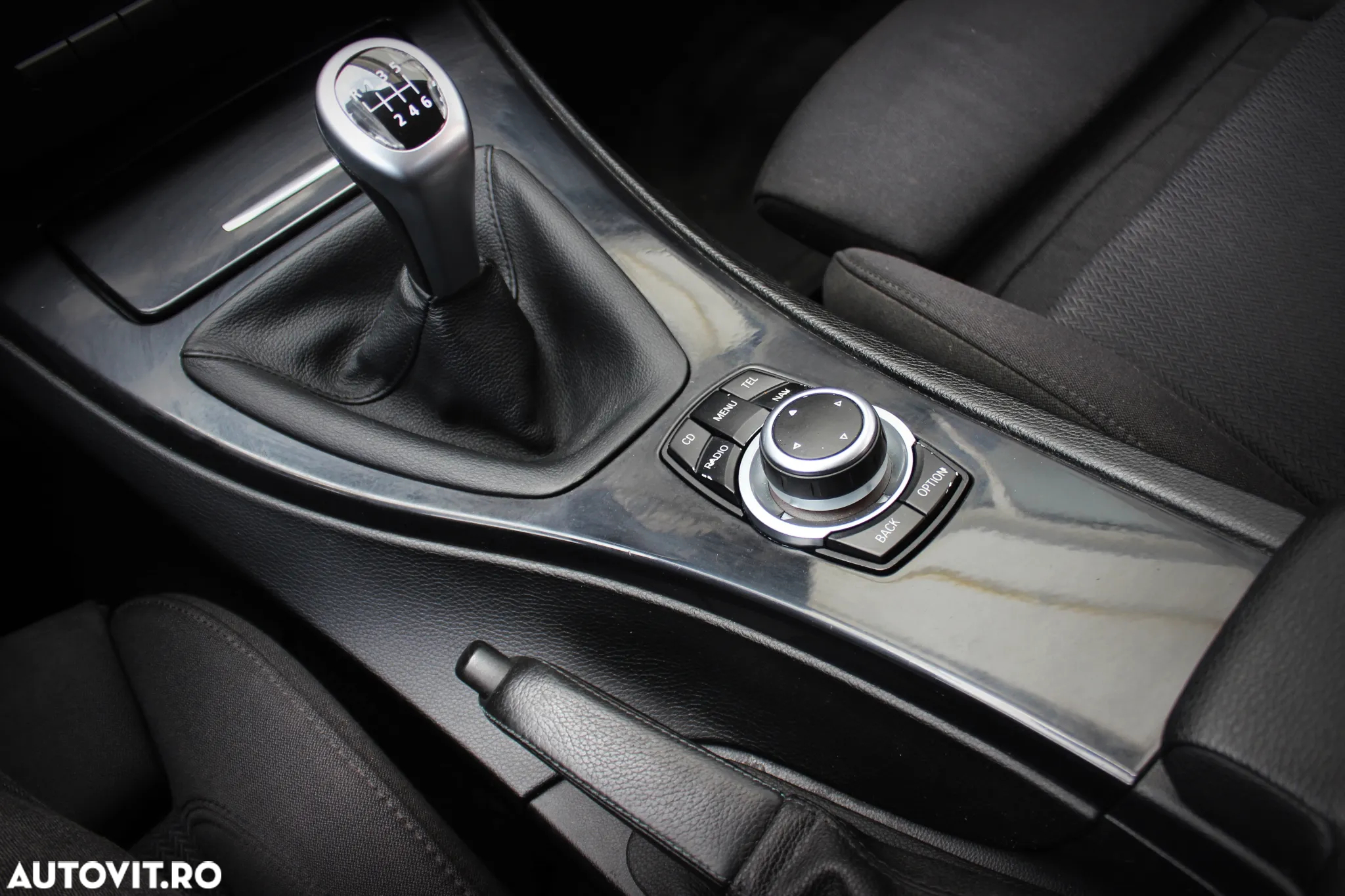 BMW Seria 3 320i - 16