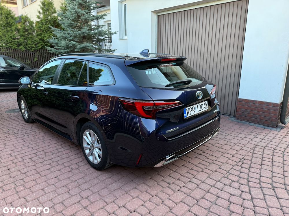 Toyota Corolla - 4