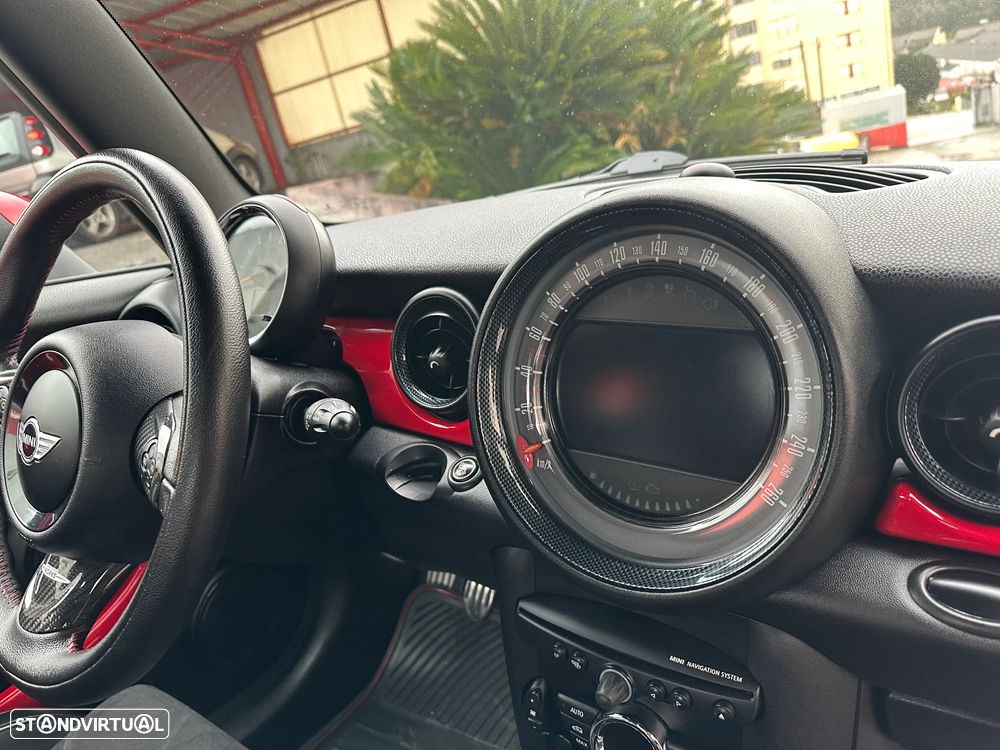 MINI 3 Portas John Cooper Works - 23