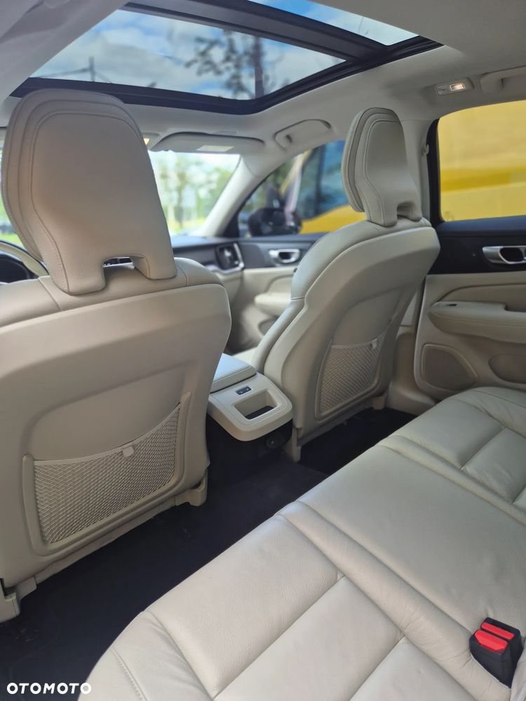 Volvo S60 B5 B AWD Plus Dark - 13