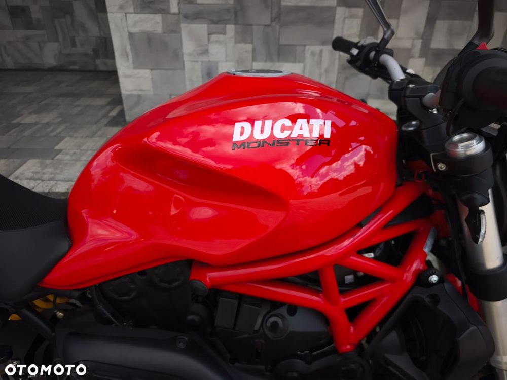 Ducati Monster - 13