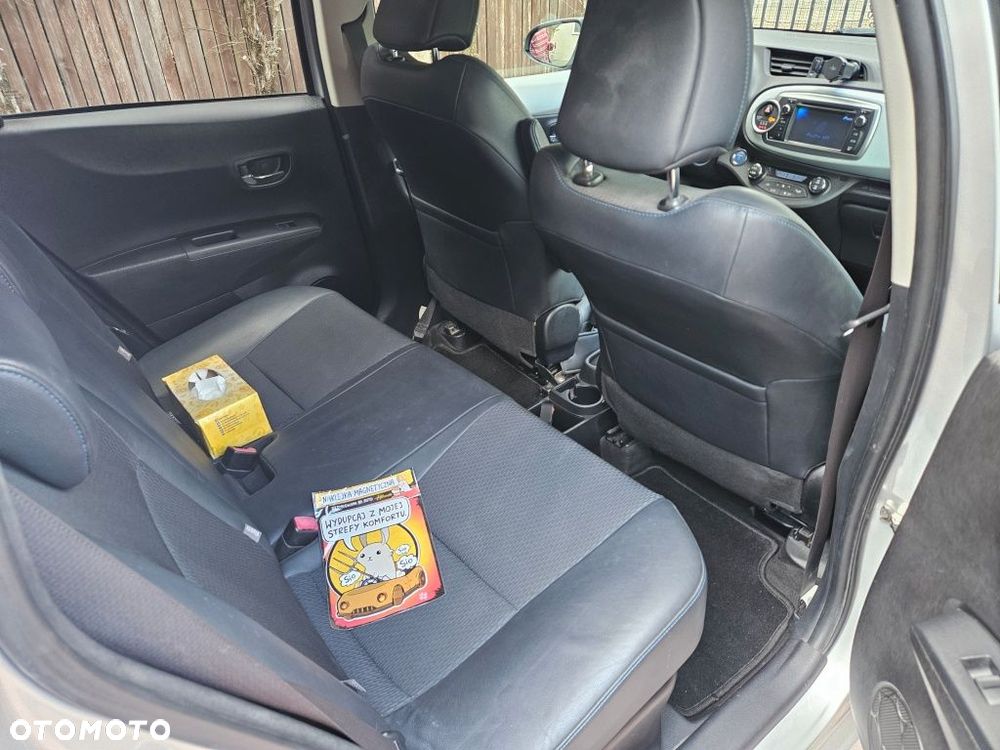 Toyota Yaris - 16