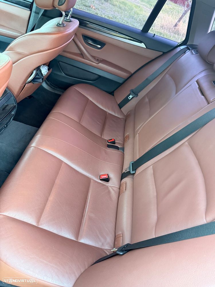 BMW 520 d Line Luxury Auto - 29