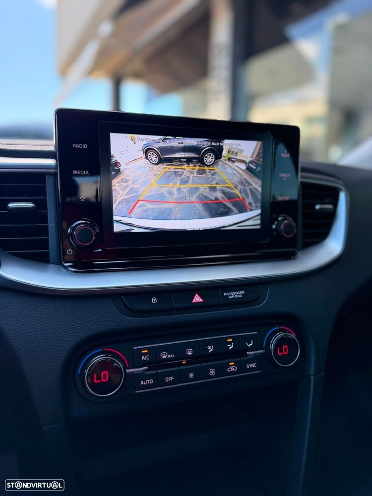 Kia XCeed 1.0 T-GDI Dynamic - 30