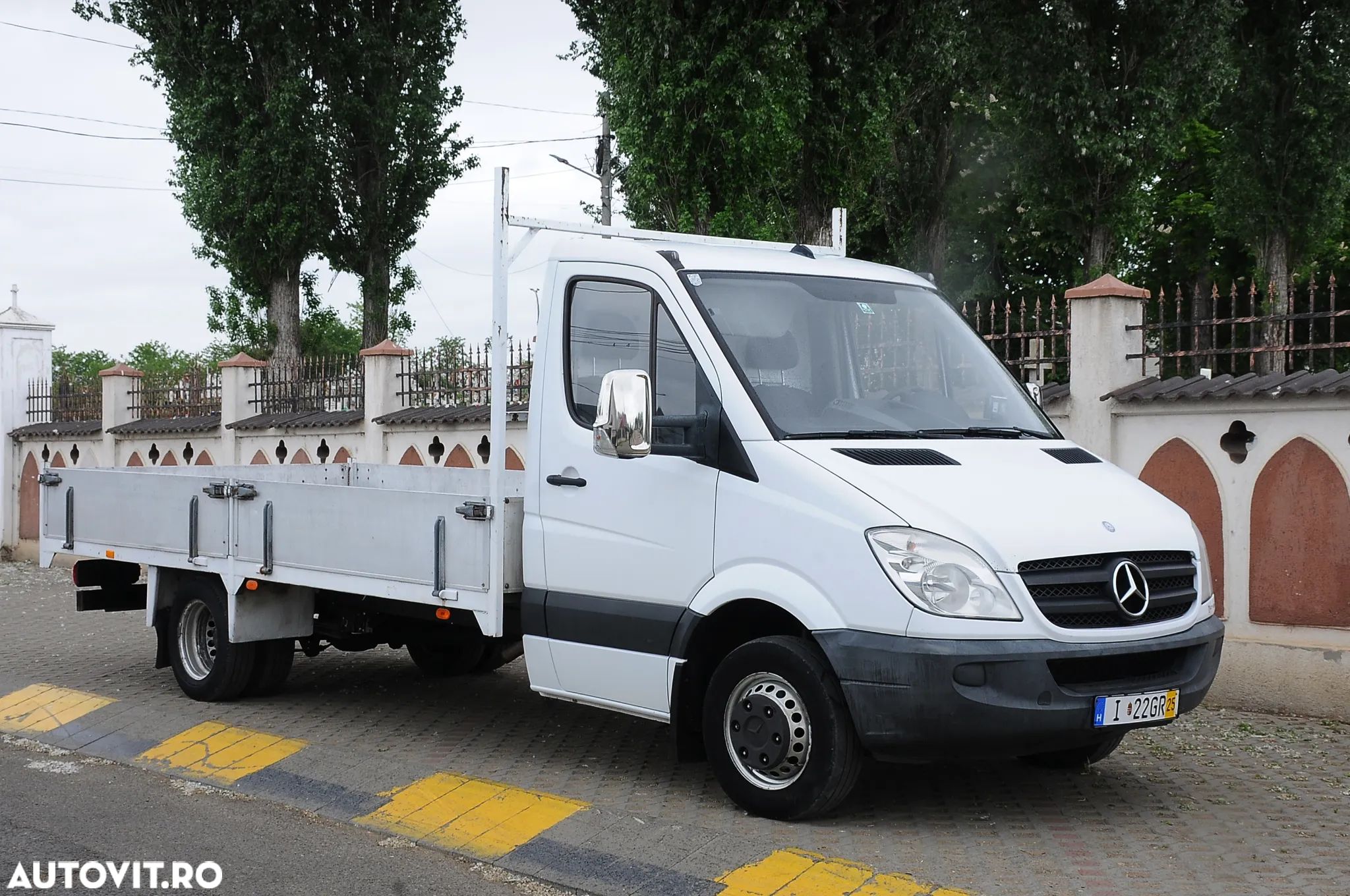 Mercedes-Benz Sprinter - 1