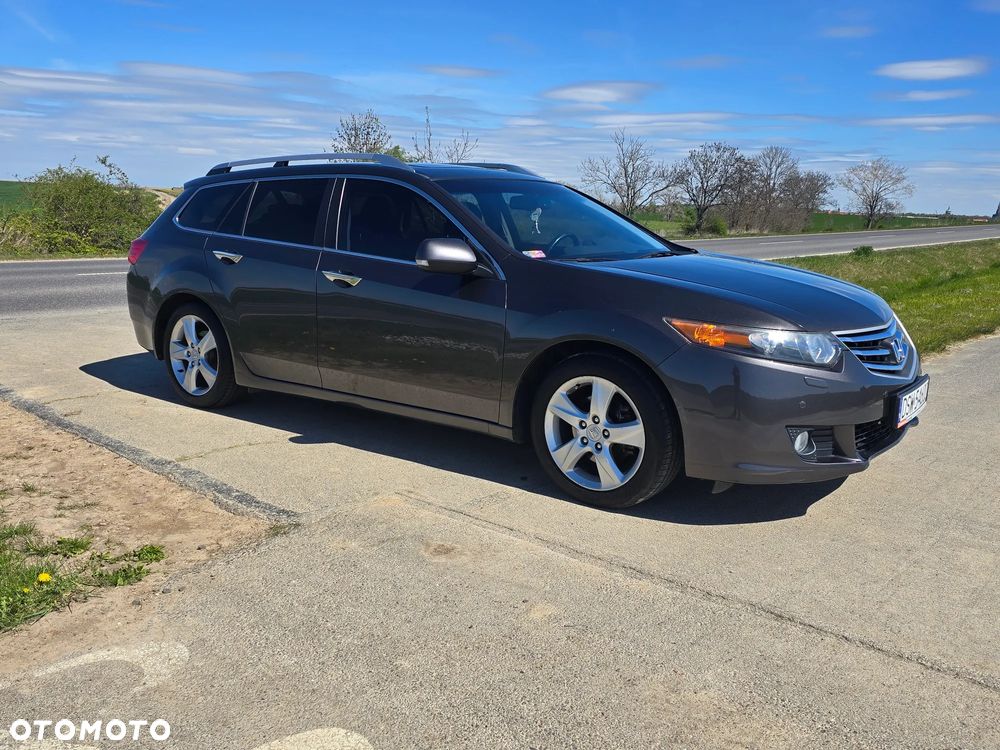 Honda Accord 2.0 Executive Nav - 4