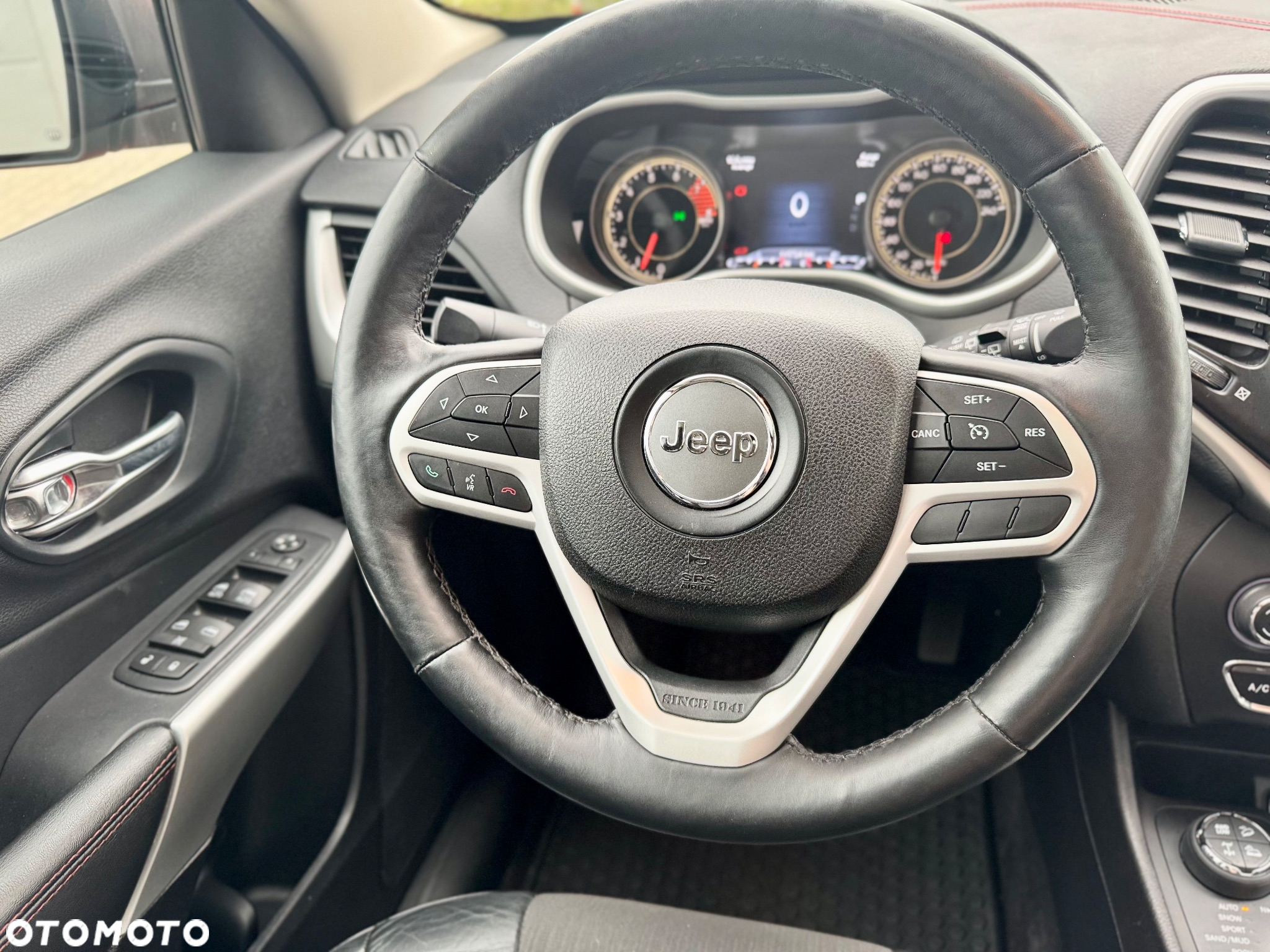 Jeep Cherokee 3.2 V6 Pentastar Active Drive Lock Autom Trailhawk - 26