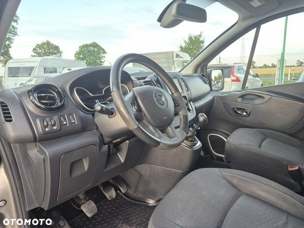 Opel Vivaro - 15