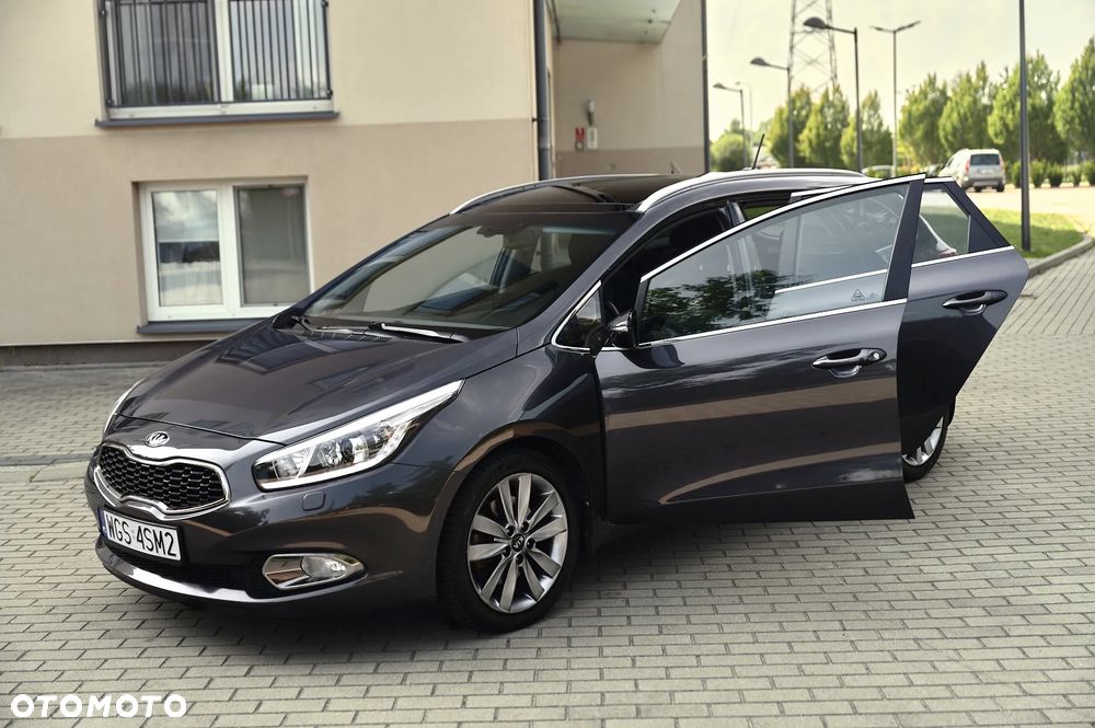 Kia Ceed 1.6 CRDi 128 Platinum Edition - 19