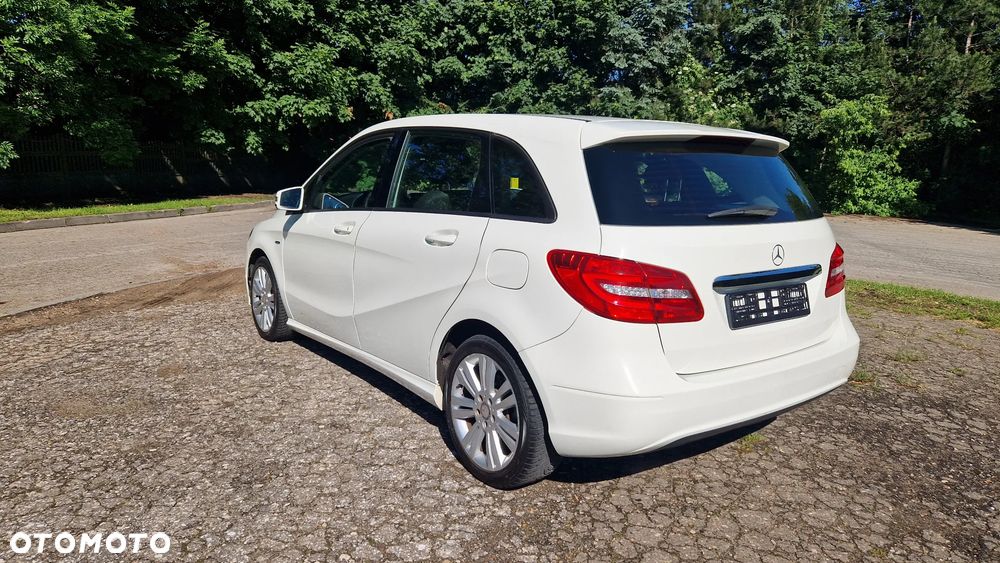 Mercedes-Benz Klasa B 180 (BlueEFFICIENCY) - 5