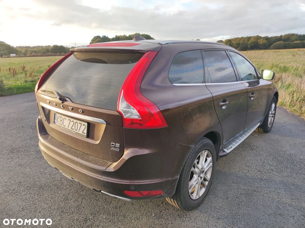 Volvo XC 60 D5 AWD Summum - 4