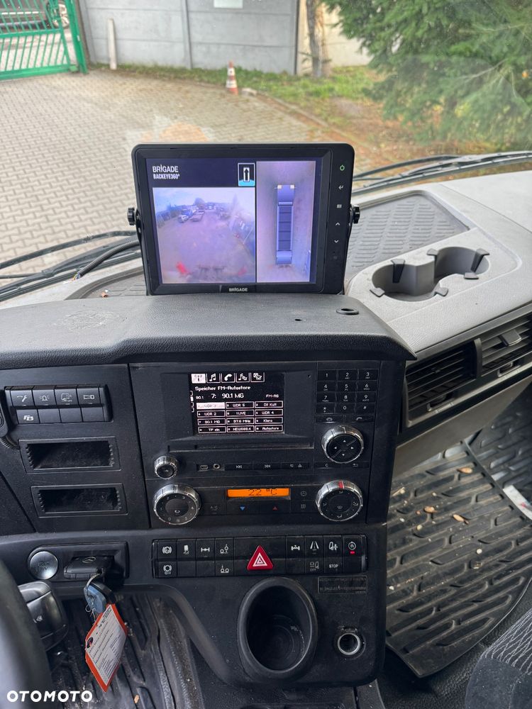 Mercedes-Benz Antos - 17