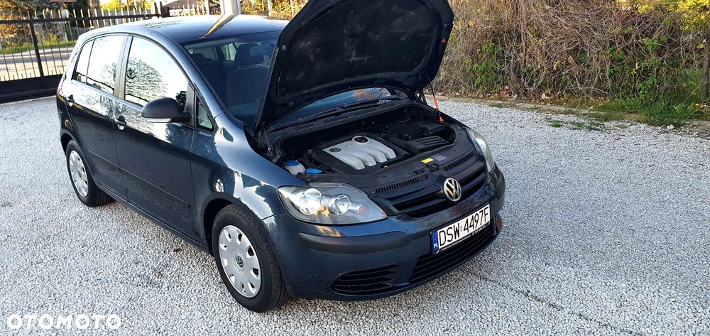 Volkswagen Golf Plus 1.9 TDI DPF Comfortline - 26
