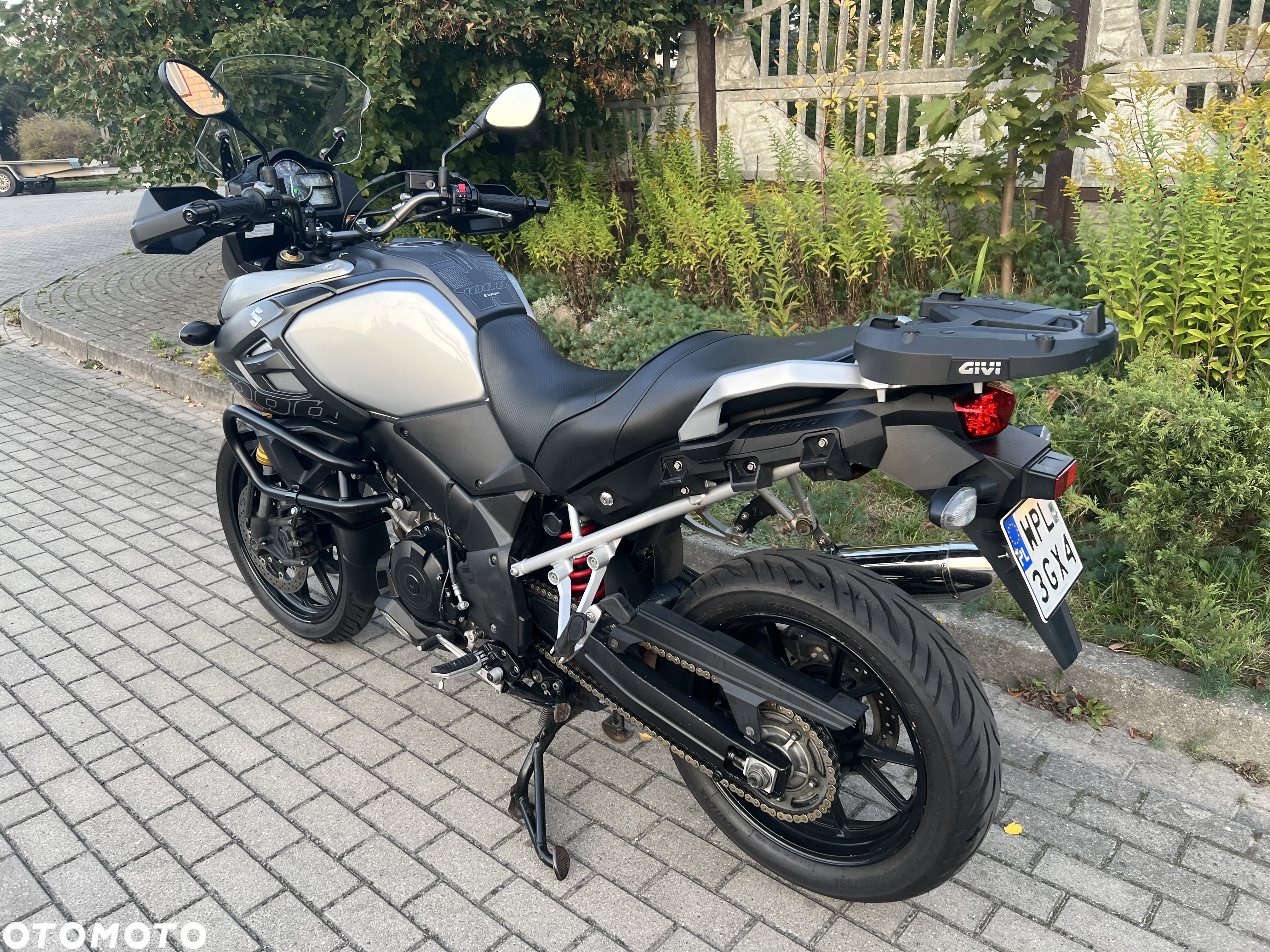Suzuki DL - 8