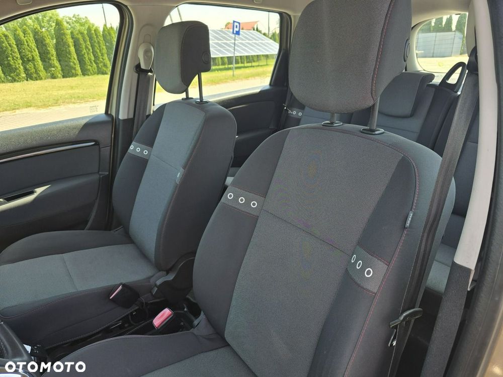 Renault Grand Scenic - 22