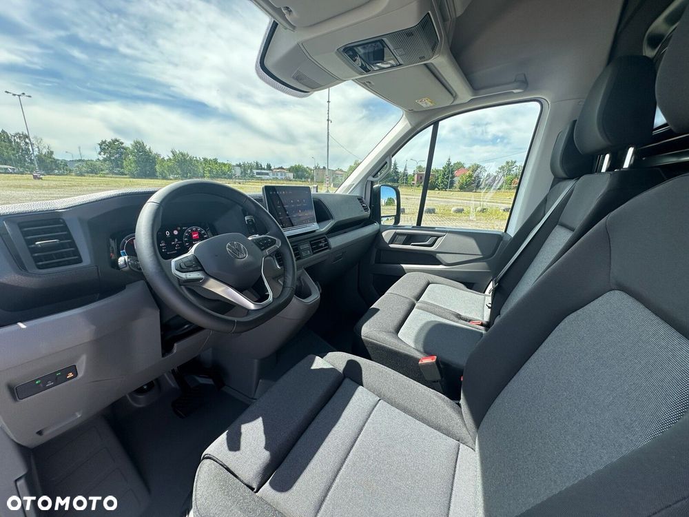 Volkswagen Crafter 35 2.0 TDI L3H3 177 KM AUTOMAT - 10