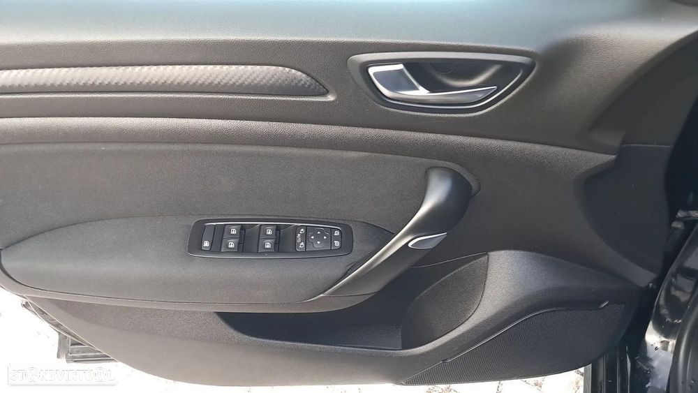 Renault Mégane 1.5 Blue dCi Limited - 29