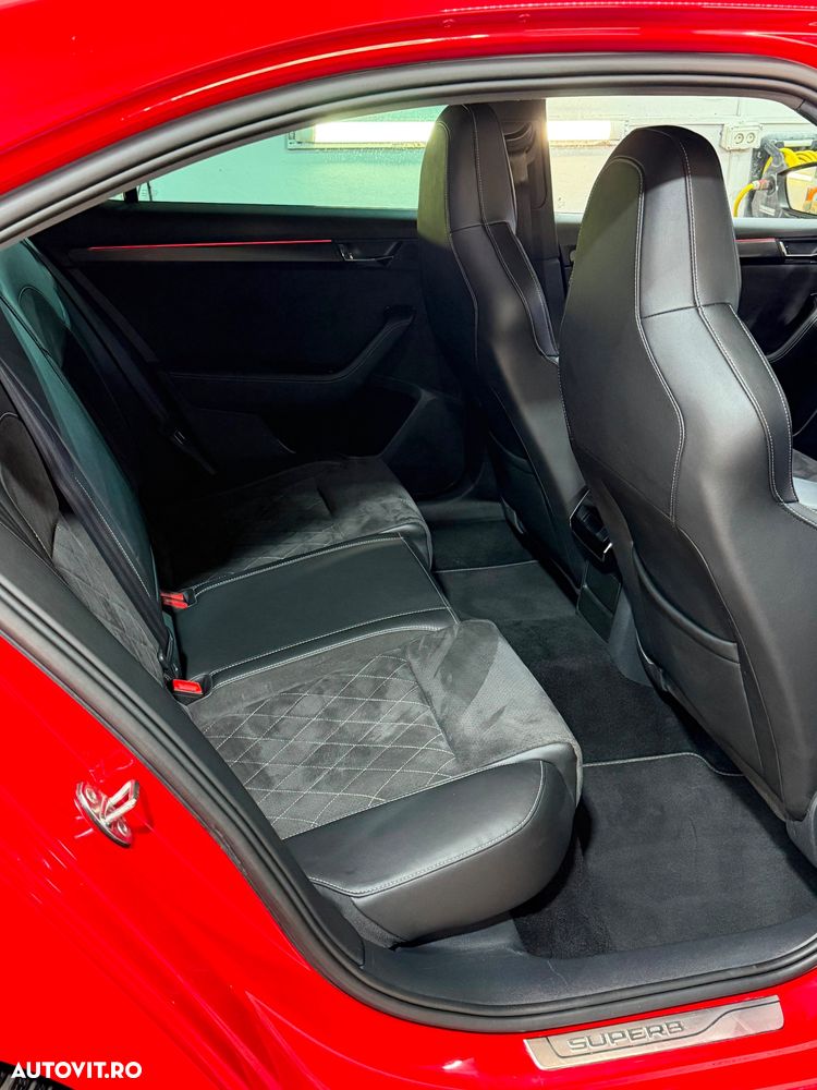 Skoda Superb 1.4 TSI ACT DSG SportLine - 6