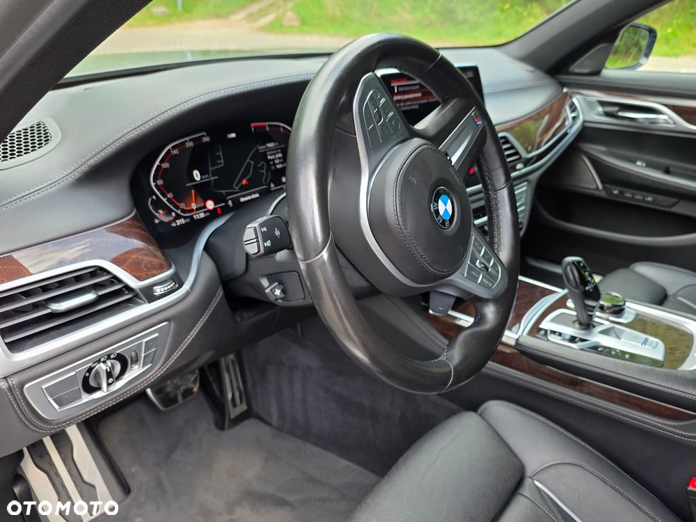 BMW Seria 7 - 20