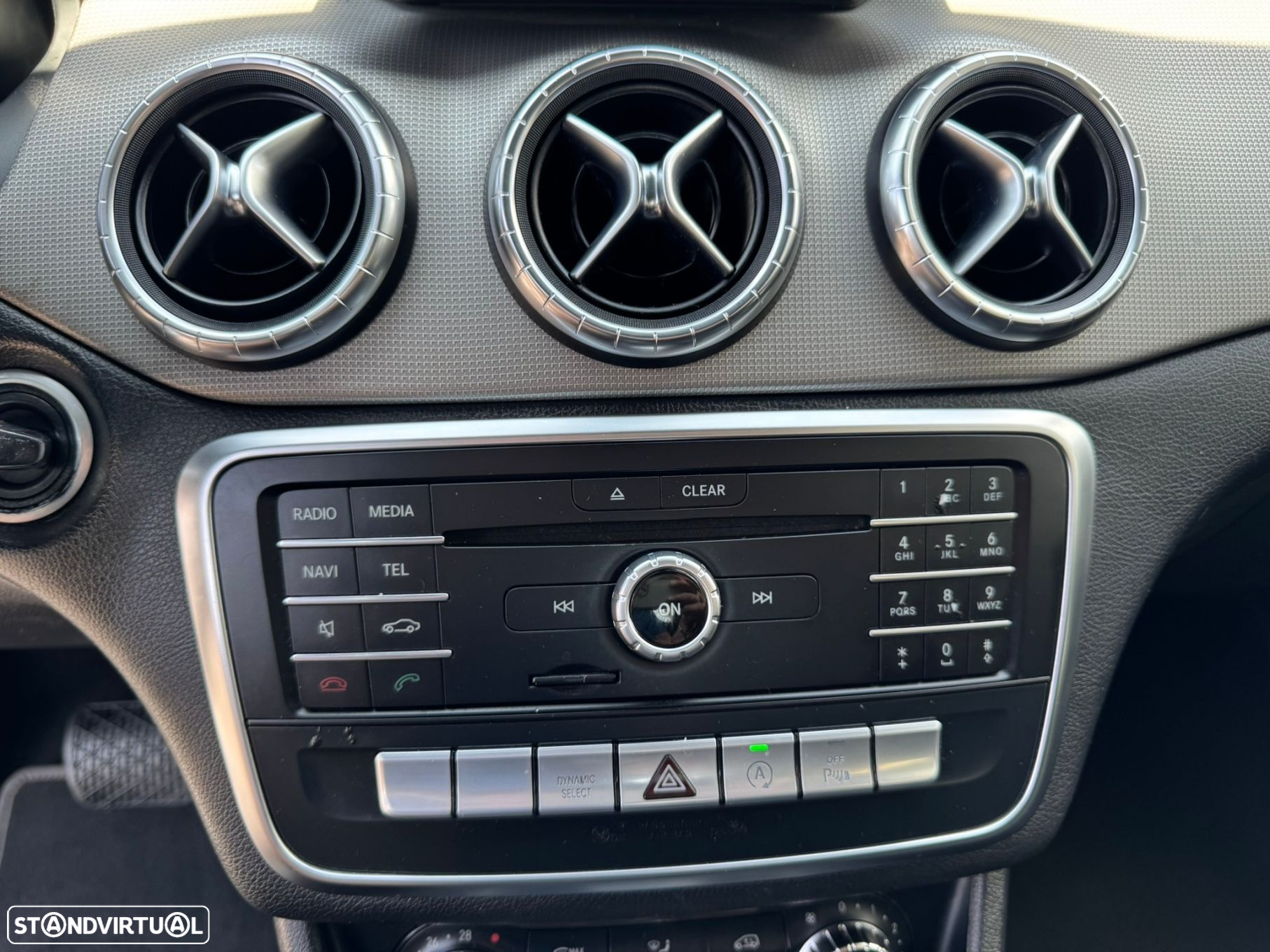 Mercedes-Benz CLA 180 d Urban Aut. - 24