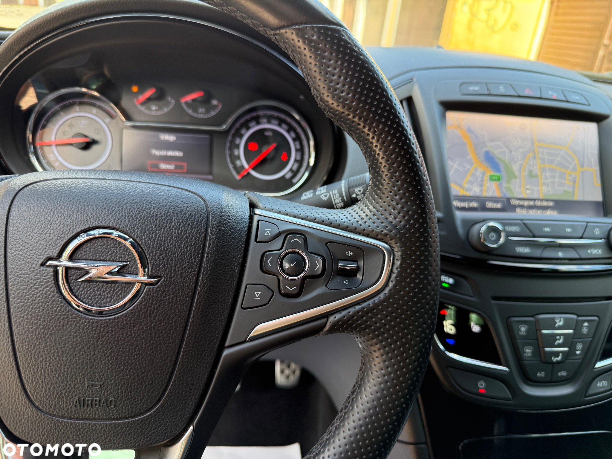 Opel Insignia - 15
