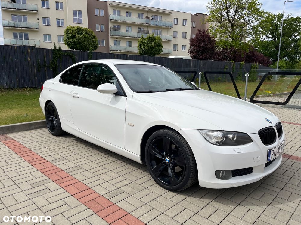 BMW Seria 3 320i - 1