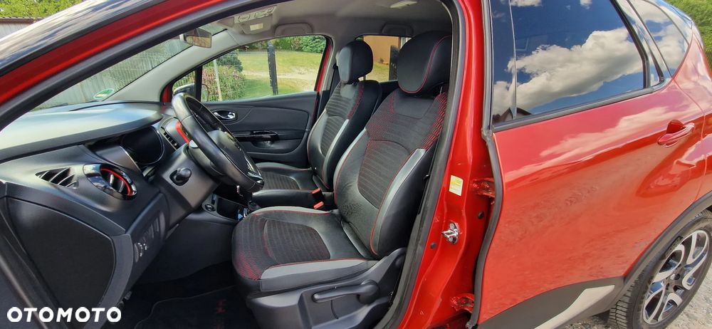 Renault Captur 1.2 TCe Helly Hansen EDC - 28