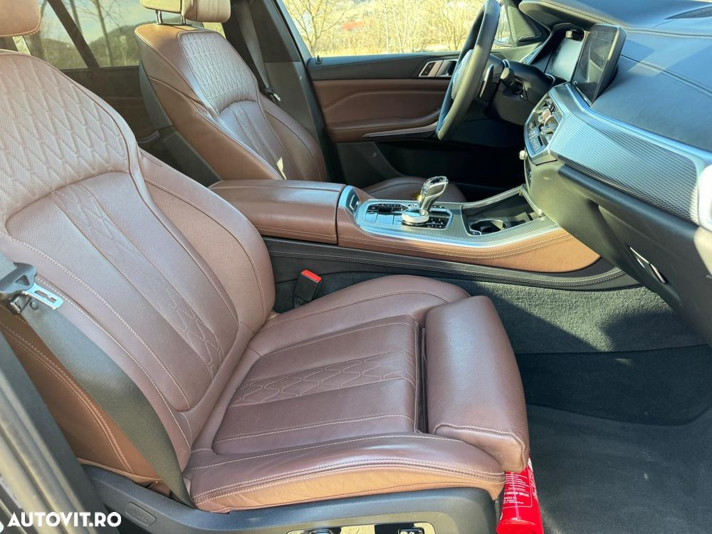 BMW X5 M M50d - 11