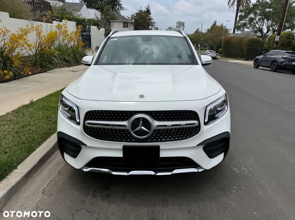 Mercedes-Benz GLB - 2