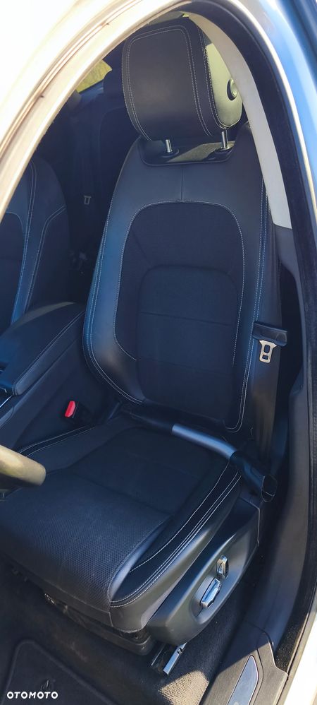 Jaguar F-Pace 2.0 i4D RWD Pure - 21