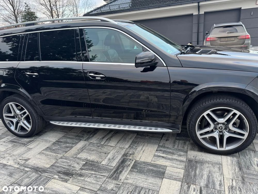 Mercedes-Benz GLS - 19