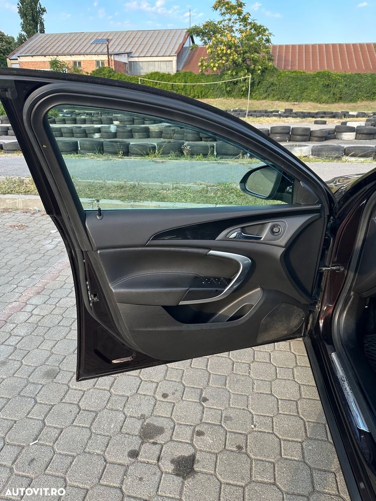 Opel Insignia 1.8 VVA Sport - 12