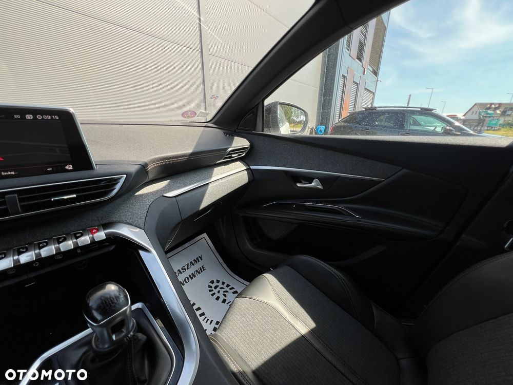 Peugeot 5008 - 26
