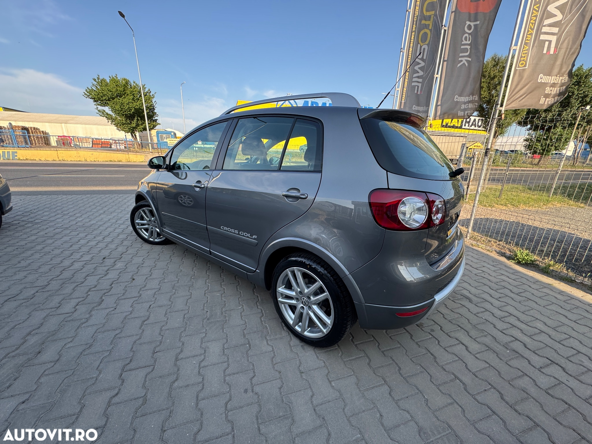 Volkswagen Golf Plus 1.9 TDI DPF DSG CrossGolf - 4