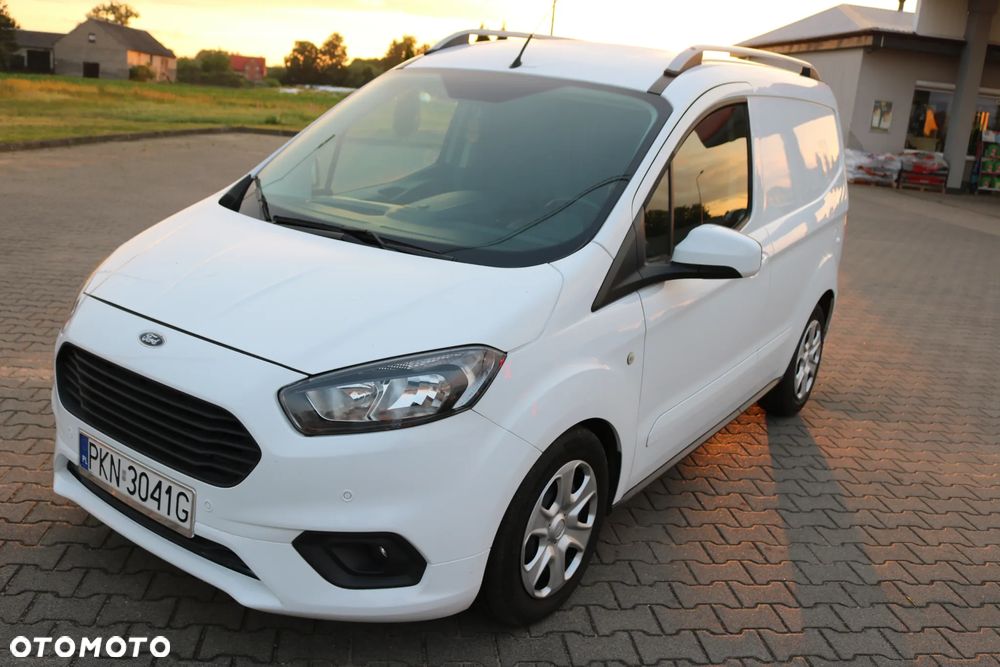 Ford COURIER - 8